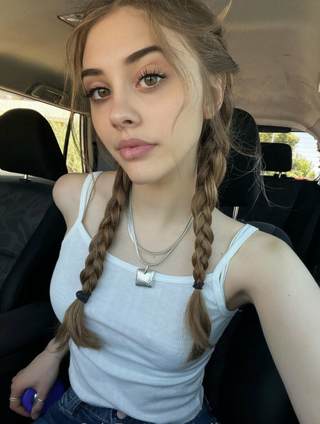 mileymontana1 exclusive actress image