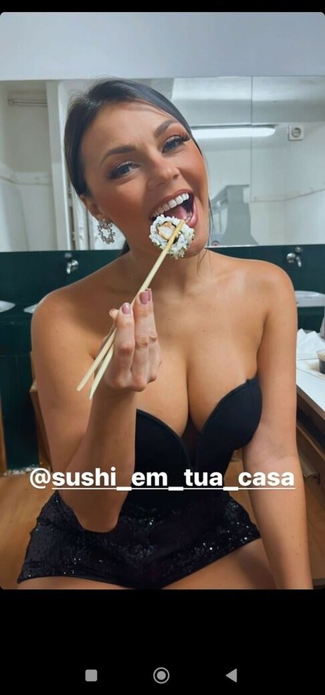 Bruna Louise exclusive model pic