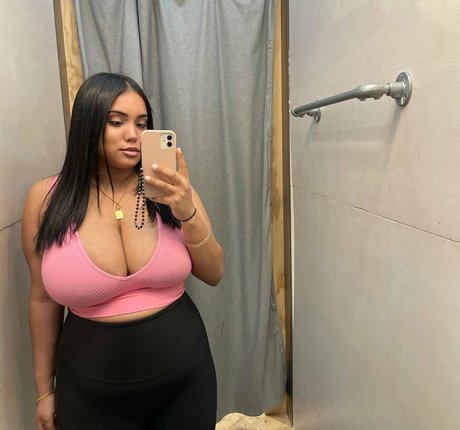 Yadamxox high quality pornstar photo