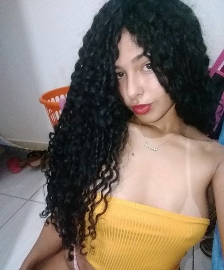 Mirian Gabriela model perfect pic