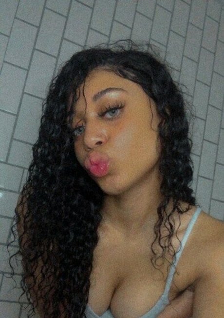 dark nipples onlyfans pornographic photos