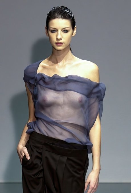 Caitriona Balfe model perfect photos