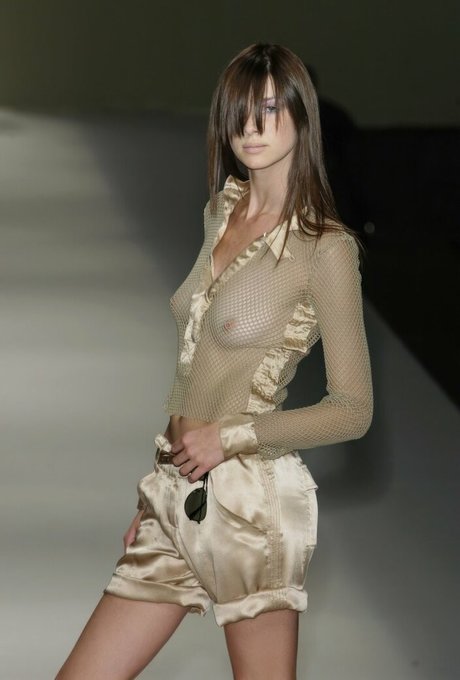 Caitriona Balfe perfect model pic