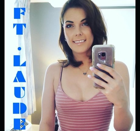 Cute S Belle nudes pornstar pictures