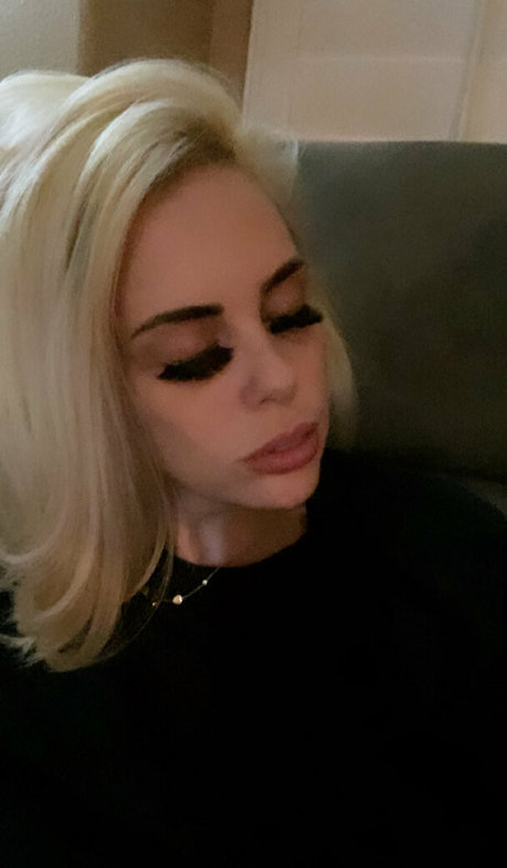 britneekayy xxx pornstar gallery