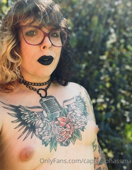 captainphassma hot star pics