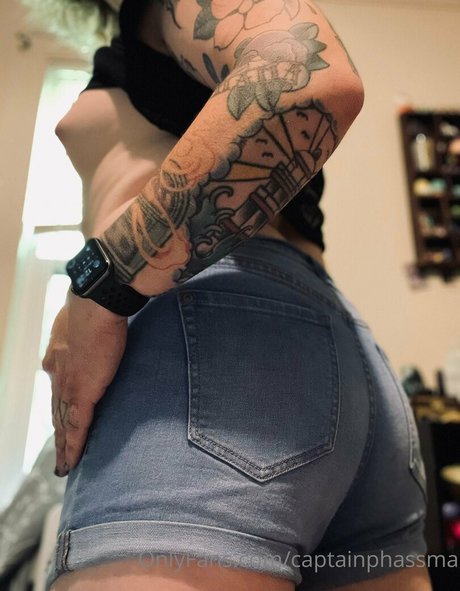 captainphassma hot actress image