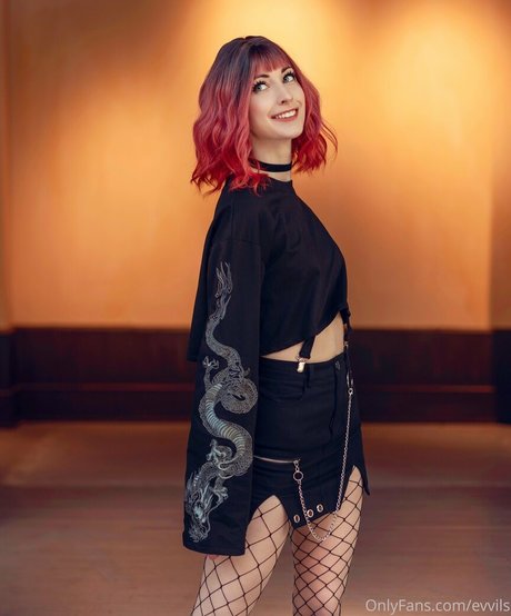 evvils pornstar hd picture