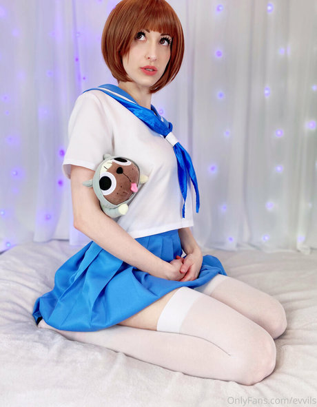 evvils pornstar adult photos