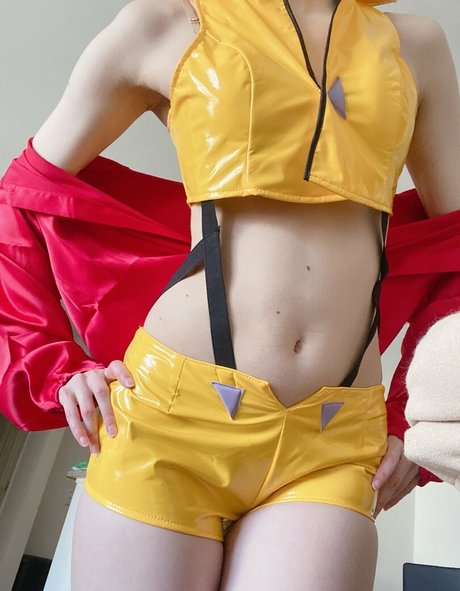 evvils model erotic photos