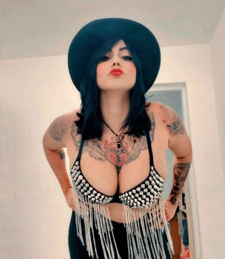 Deborah Milano star erotic picture