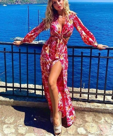 Tanya The Cat model nude image