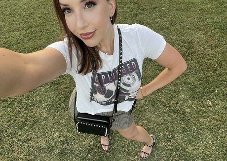 shemale fucks girl onlyfans art nude img