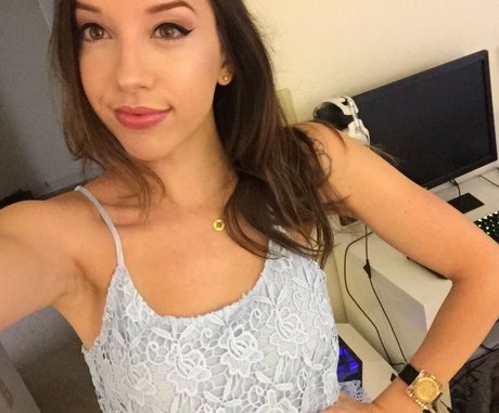 strawberry milk onlyfans nudes image