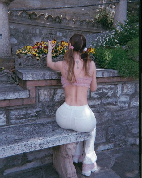 Valentina Fradegrada star free pics