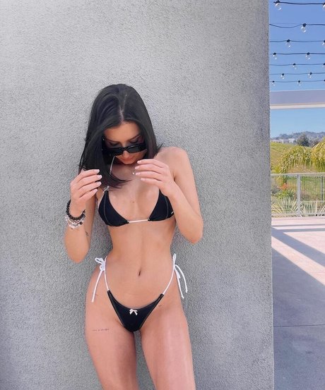 Madison Lewis nude star img