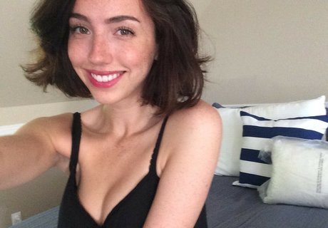 fansly onlyfans nude picture