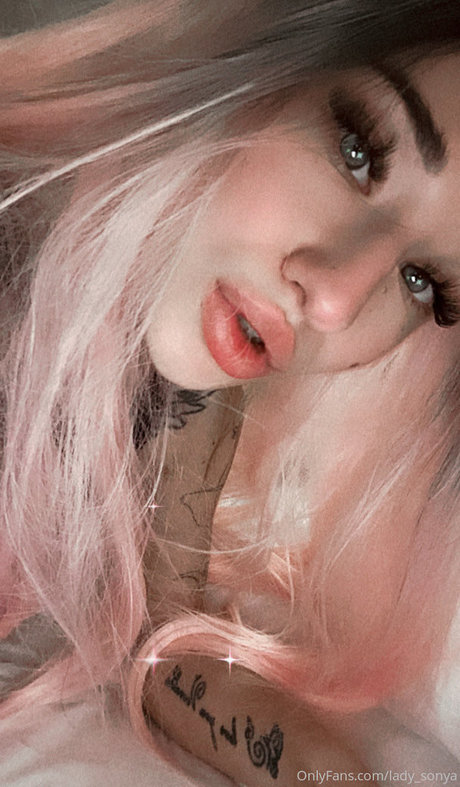 mirror selfie onlyfans hot image