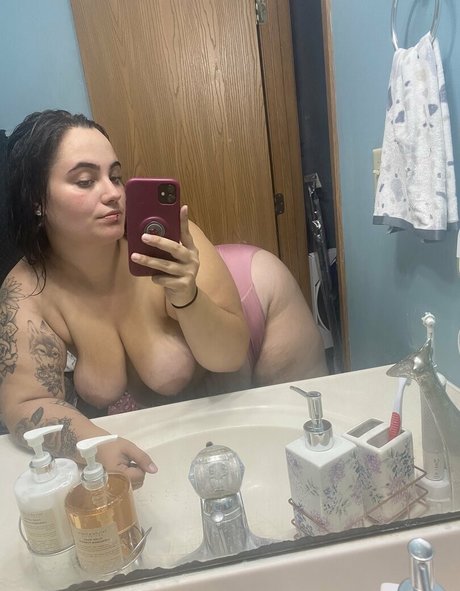 hornythickitten hot model pics