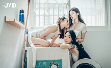 Tsai 919 erotic star pics