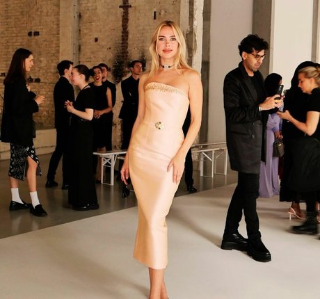 black midget onlyfans hot pics