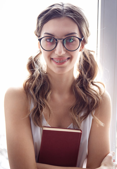 petite girls onlyfans free nude picture