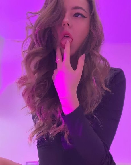 kristixxx top model pictures