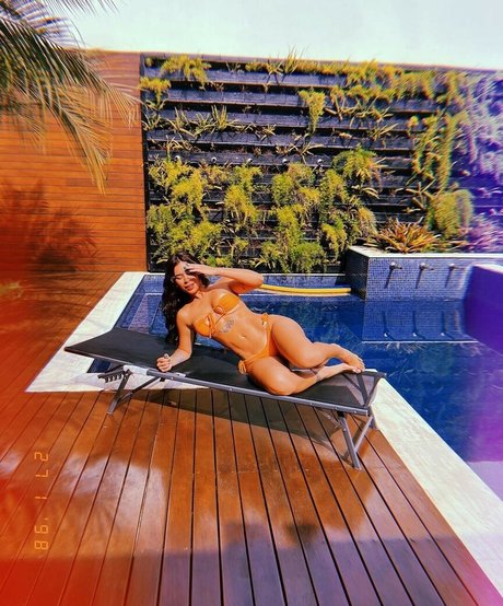 Ana Mosconi exclusive actress photos