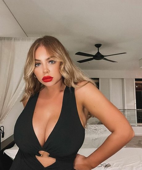 Madison Mclachlan nude pornstar image