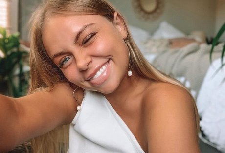 Madison Mclachlan sex actress images