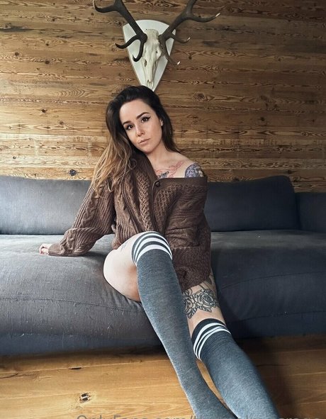 Missrage erotic star img