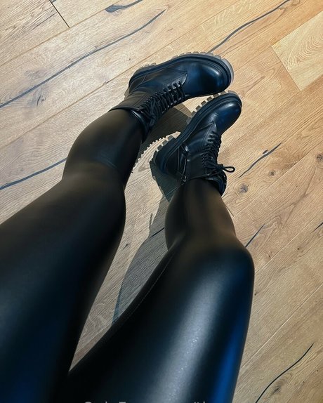 Missrage exclusive pornstar photo