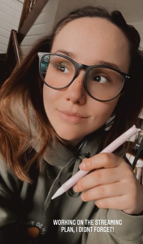 Missrage hot star pic