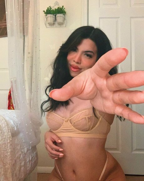 carolinebabiee Profile Photo