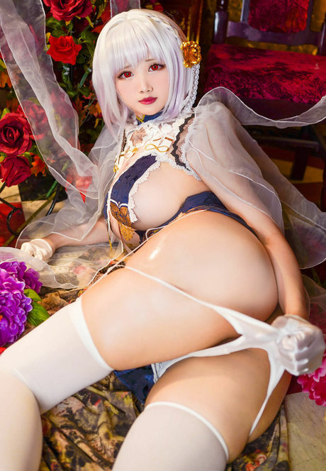 Kaya Huang model top photo