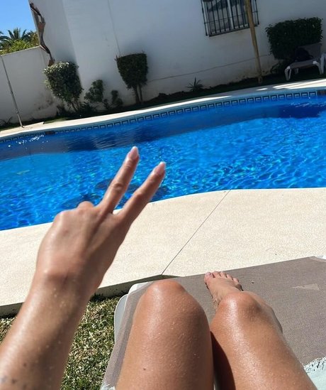 Carlotad26 nice actress pictures