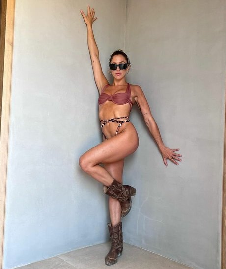 Carlotad26 model free gallery