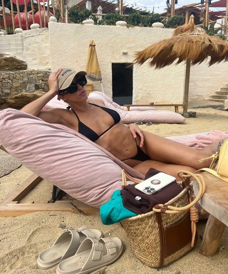 Carlotad26 porn model gallery