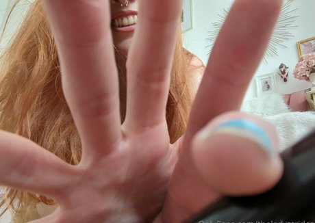 giantessgingerofficial naked actress archive