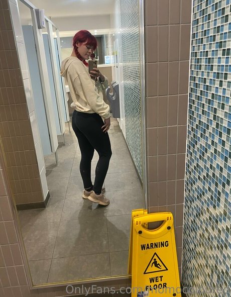 momocoloured perfect model pictures