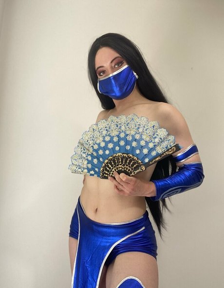 momocoloured sexy model archive