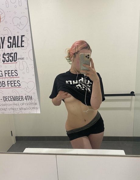 momocoloured nudes model pics