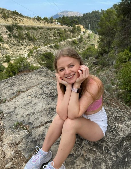 caseyshy nice actress pic