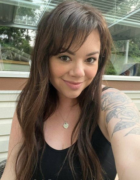 raven onlyfans pornographic pics