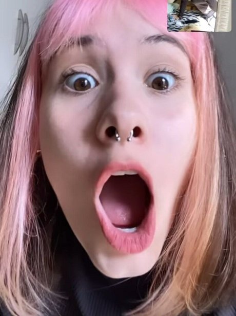 Juliakbarni sex actress archive