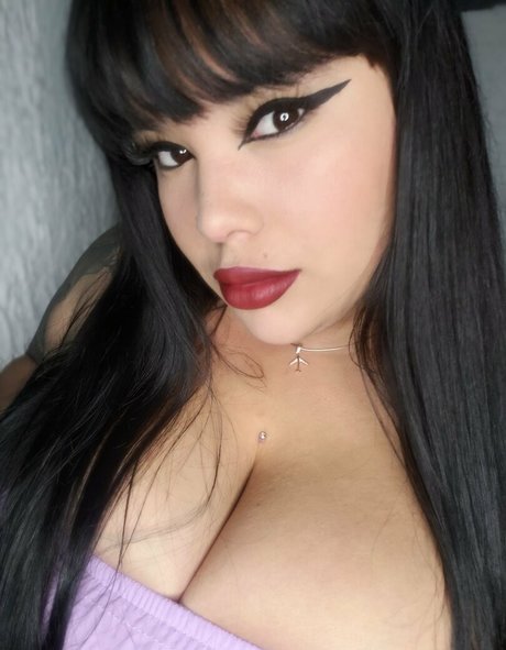 natyy bbw model hot pictures