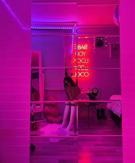 Kardelen Toprak model hd pictures