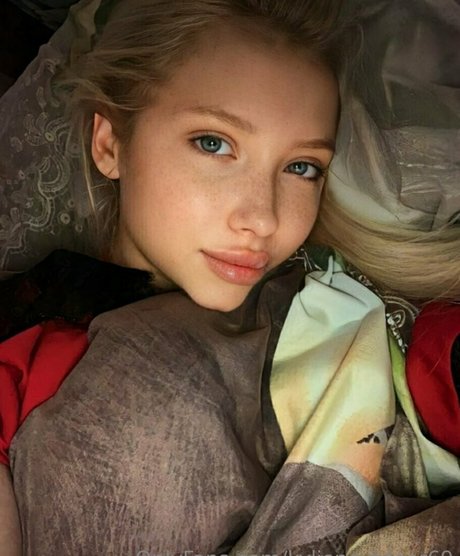 chubby babe onlyfans hot porn photos