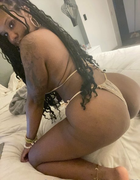 minniexoxo20 pornstar adult pic