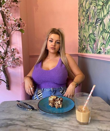 teen anal dildo onlyfans art nude img